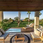 Insulae Resort 4*