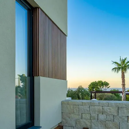 Insulae リゾート チェファル